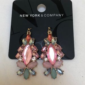 NEW YORK & COMPANY NEW EARRINGS